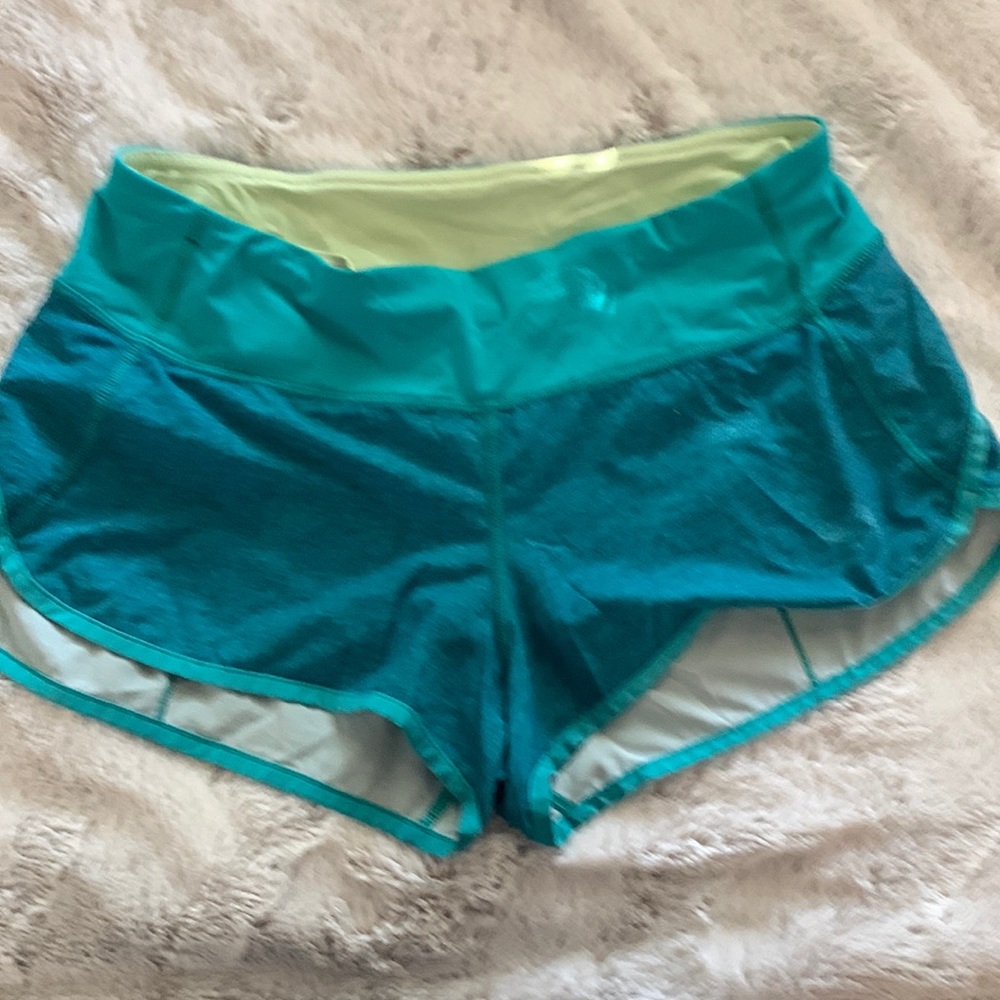 Lululemon low rise speed up shorts